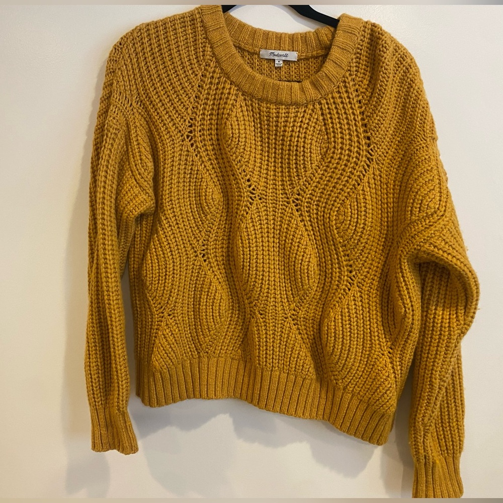 Madewell sweater size M. Mustard color